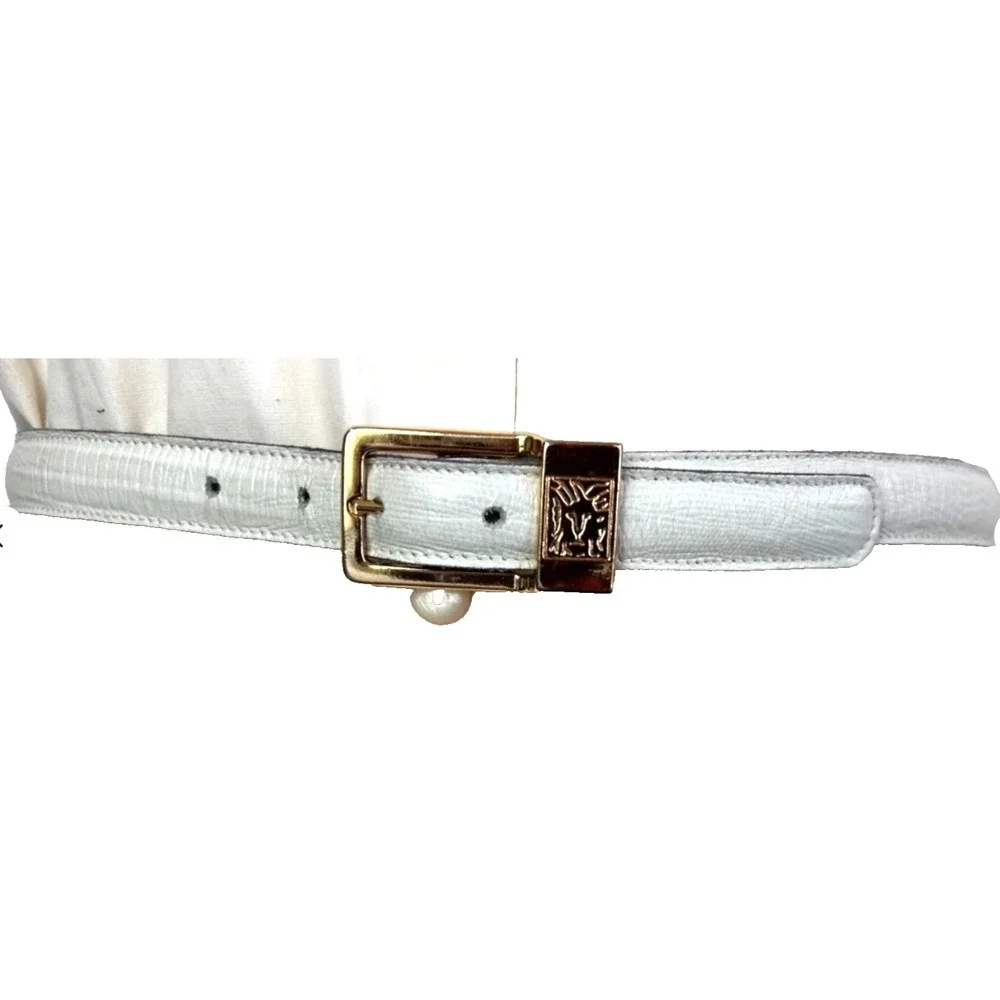 Vtg Anne Klein for Calderon White Leather Belt Gold Lion Head Buckle Size XS